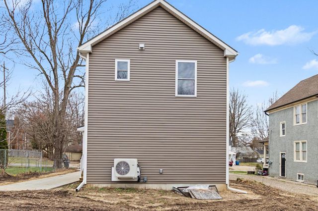 1205 Summit Avenue, Kalamazoo City, MI 49006