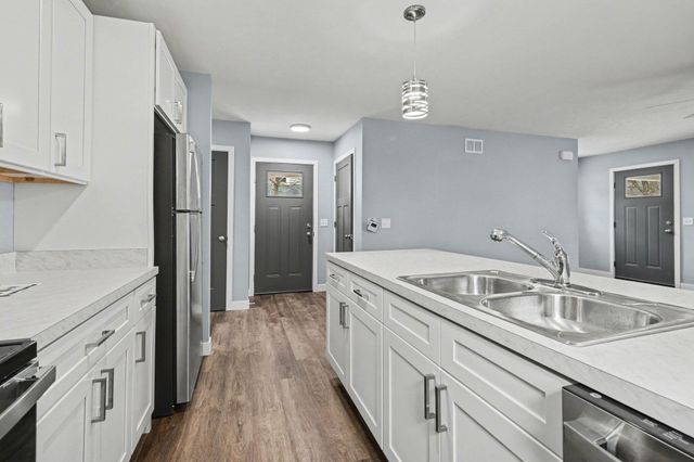 1205 Summit Avenue, Kalamazoo City, MI 49006