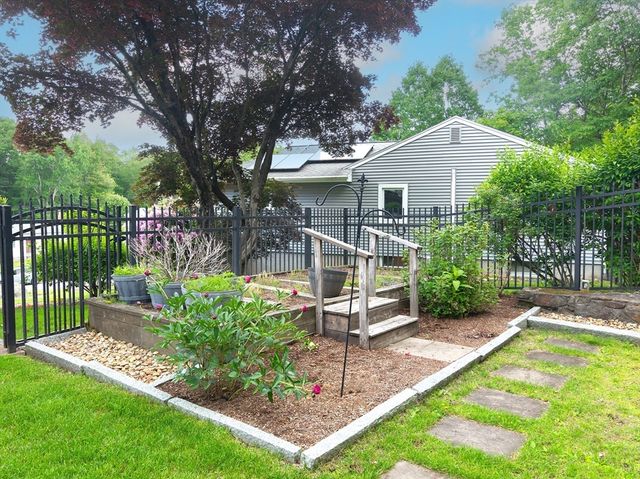 58 Cedar Hill Rd, Ashland, MA 01721