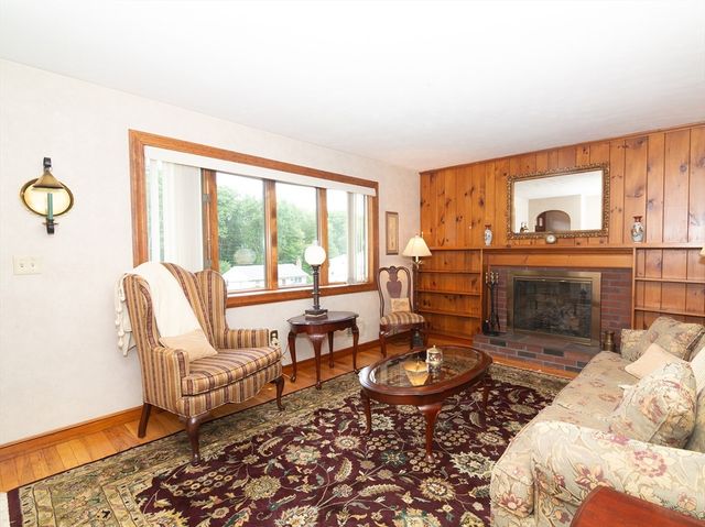 58 Cedar Hill Rd, Ashland, MA 01721