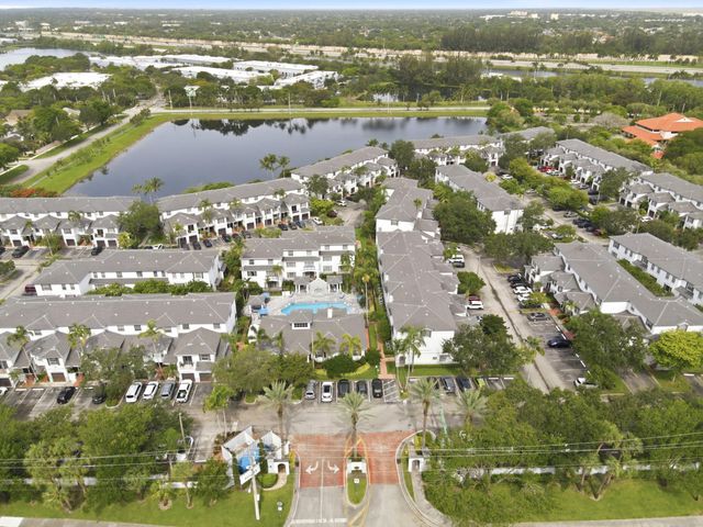 785 SW 148th Avenue 1402, Sunrise, FL 33325