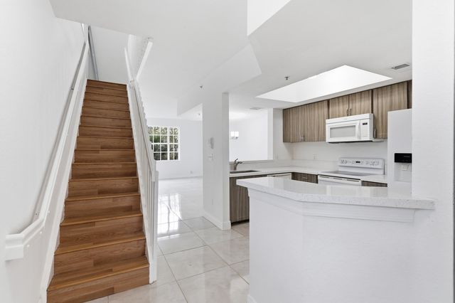 785 SW 148th Avenue 1402, Sunrise, FL 33325