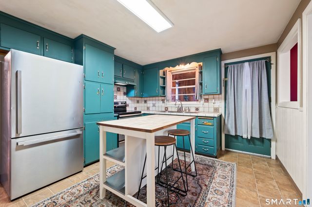 40 Hutchinson Street, New Britain, CT 06053