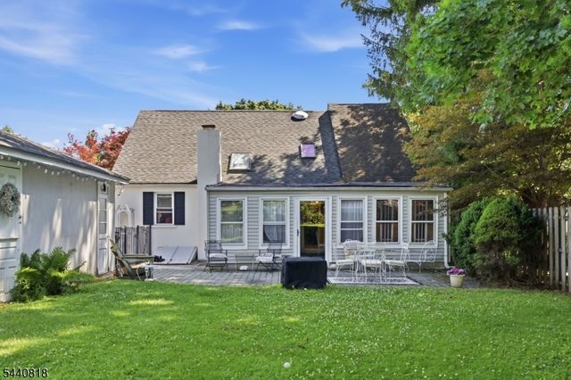 512 Monroe St, Hackettstown Town, NJ 07840