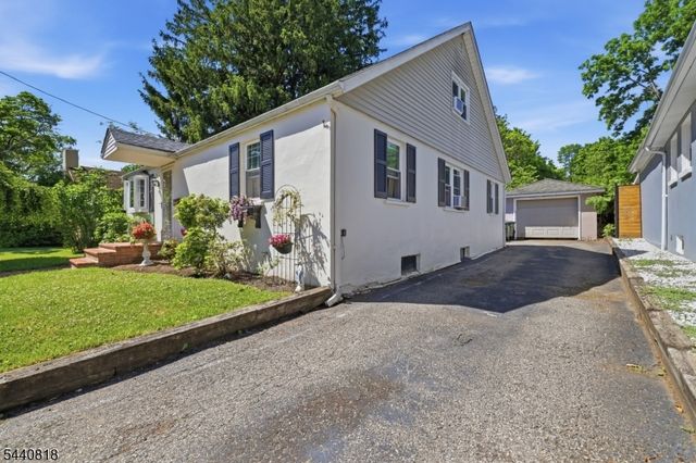 512 Monroe St, Hackettstown Town, NJ 07840