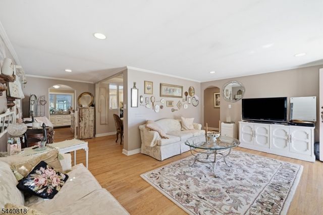 512 Monroe St, Hackettstown Town, NJ 07840