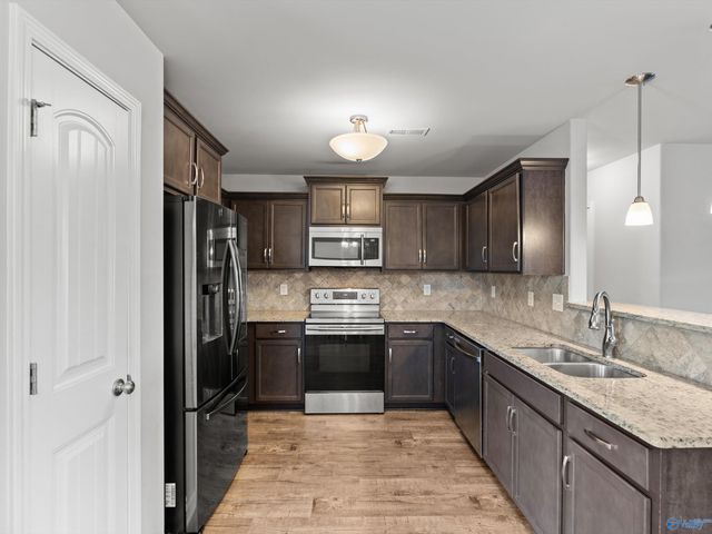 12049 Pulaski Pike, Toney, AL 35773