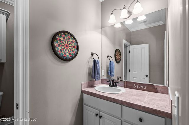 112 Lake Ridge Drive, Madison, MS 39110