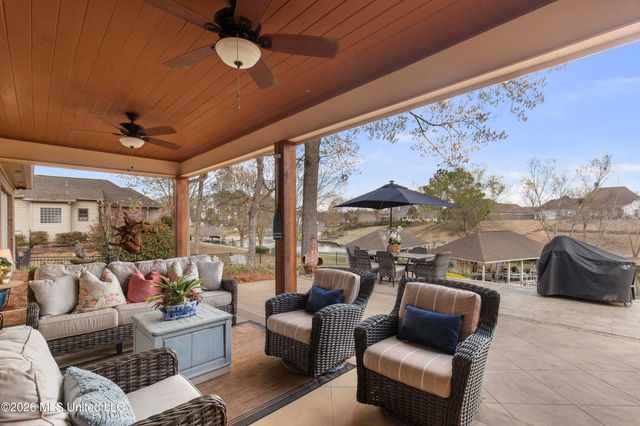 112 Lake Ridge Drive, Madison, MS 39110