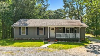 E 1166 Lois CT, Bedford, VA 24523