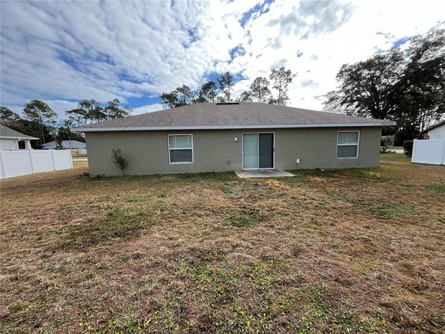 10 BURNING WICK PLACE, Palm Coast, FL 32137