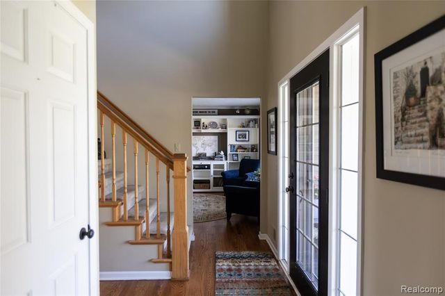 7988 Hillside Lakes Drive, Brighton, MI 48116