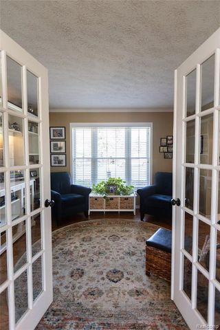 7988 Hillside Lakes Drive, Brighton, MI 48116