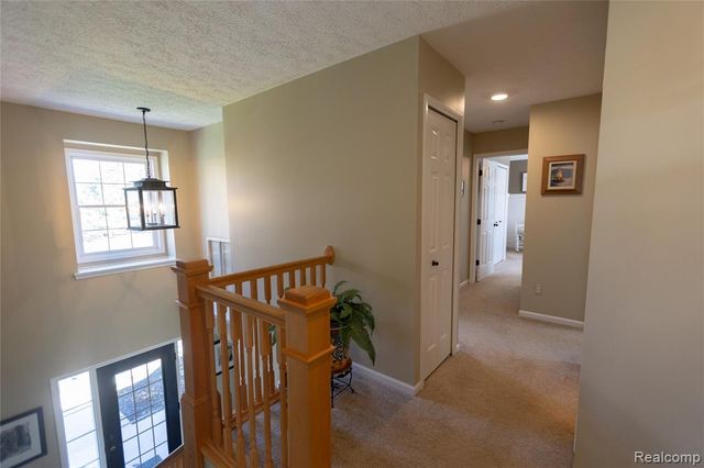 7988 Hillside Lakes Drive, Brighton, MI 48116