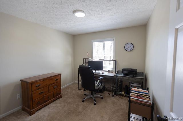 7988 Hillside Lakes Drive, Brighton, MI 48116