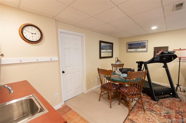 7988 Hillside Lakes Drive, Brighton, MI 48116