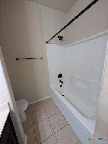 697 Creekside Circle, New Braunfels, TX 78130