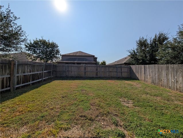697 Creekside Circle, New Braunfels, TX 78130