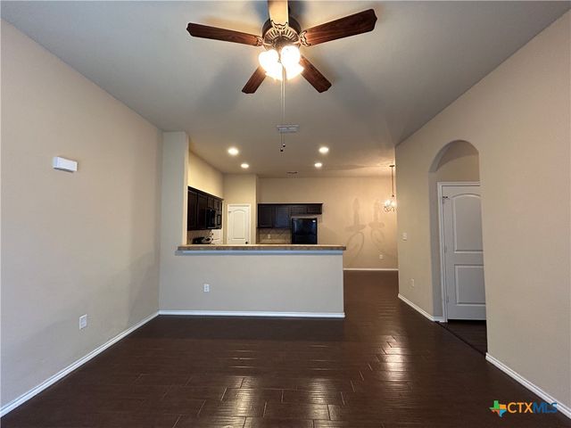 697 Creekside Circle, New Braunfels, TX 78130