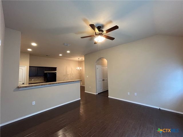 697 Creekside Circle, New Braunfels, TX 78130