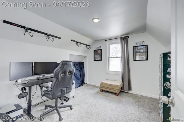 23067 Hazelwood Avenue, Hazel Park, MI 48030