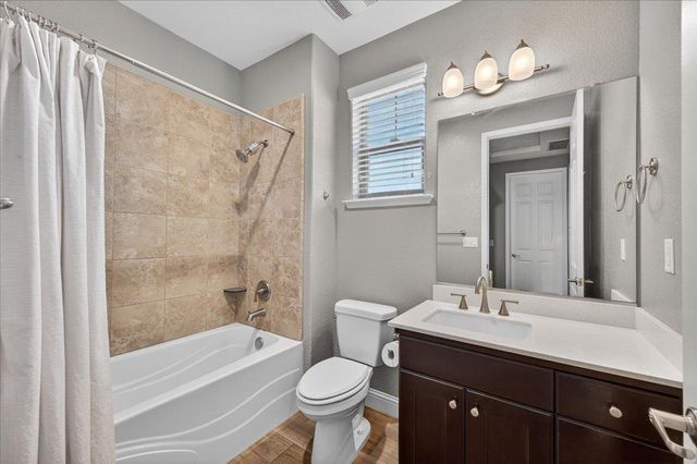 1859 E Kroeker Avenue, Fresno, CA 93730