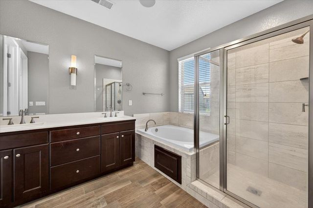 1859 E Kroeker Avenue, Fresno, CA 93730