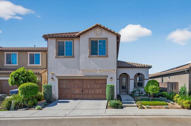 1859 E Kroeker Avenue, Fresno, CA 93730