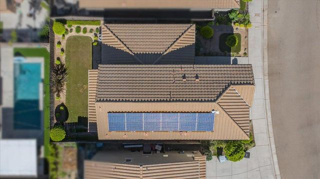 1859 E Kroeker Avenue, Fresno, CA 93730