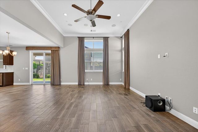 1859 E Kroeker Avenue, Fresno, CA 93730