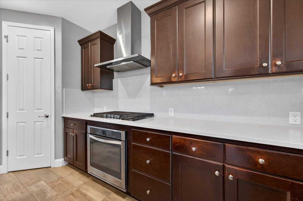 Image 18 of property listing at 1859 E Kroeker Avenue, Fresno, CA 93730