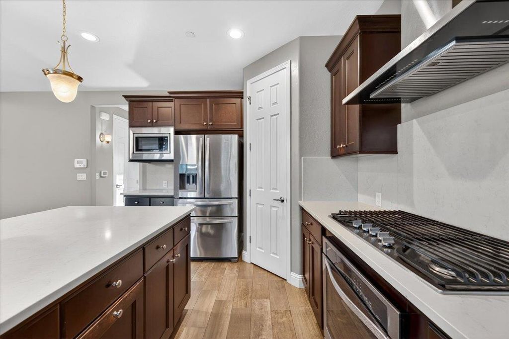 Image 20 of property listing at 1859 E Kroeker Avenue, Fresno, CA 93730