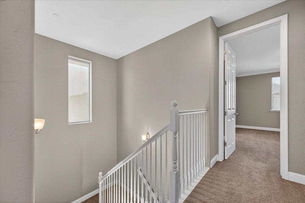 Image 26 of property listing at 1859 E Kroeker Avenue, Fresno, CA 93730