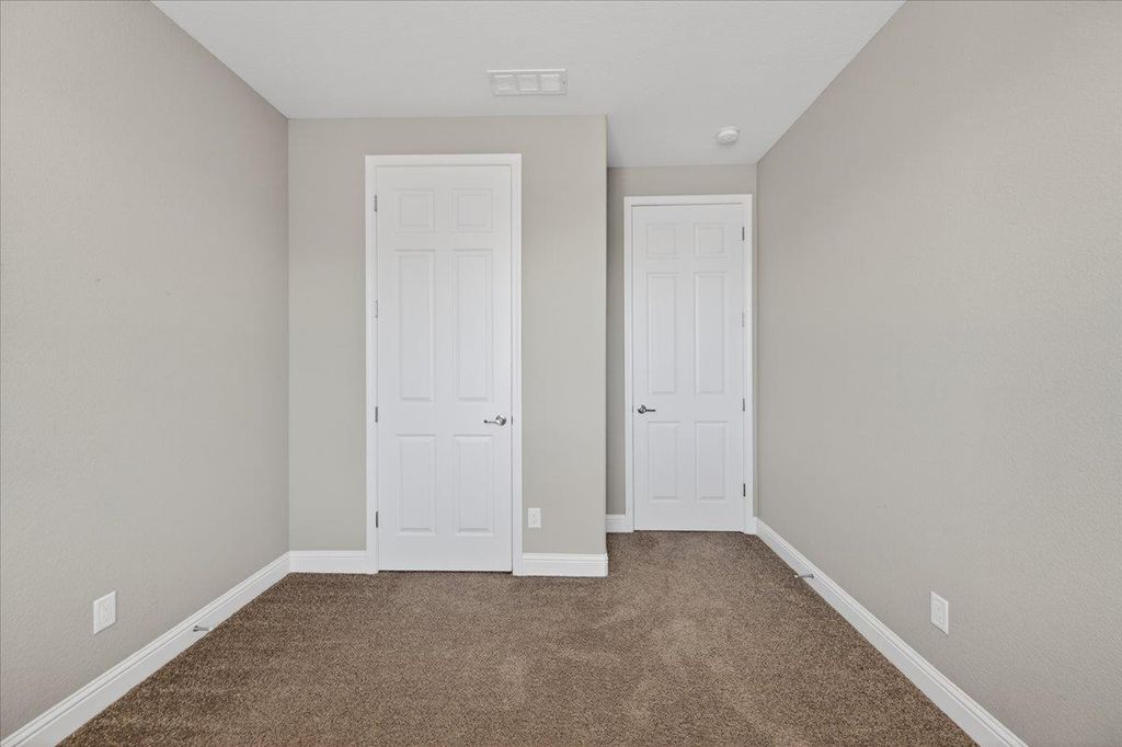 Image 30 of property listing at 1859 E Kroeker Avenue, Fresno, CA 93730