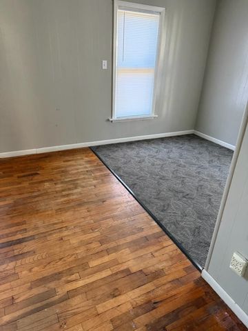 1115 N Carlos St, Wichita, KS 67203