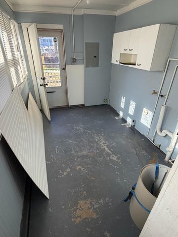 1115 N Carlos St, Wichita, KS 67203