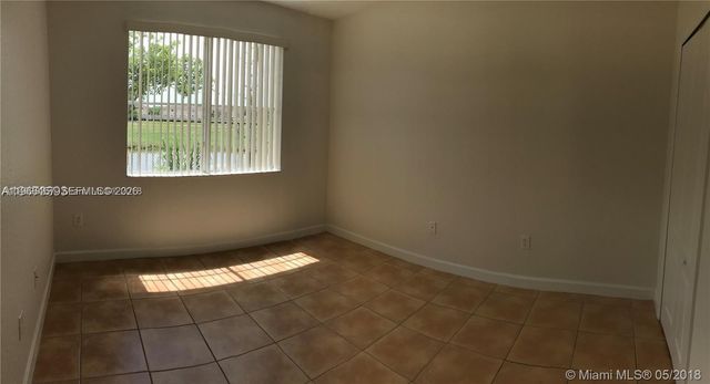 17720 NW 73rd Ave 105, Hialeah, FL 33015