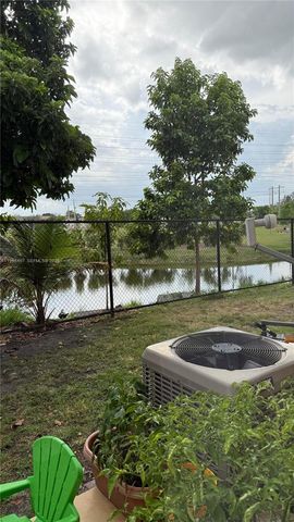 17720 NW 73rd Ave 105, Hialeah, FL 33015