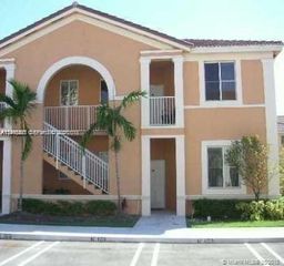 17720 NW 73rd Ave 105, Hialeah, FL 33015