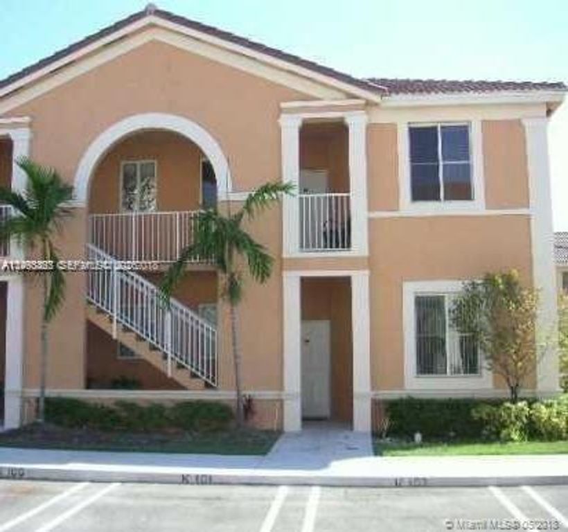 17720 NW 73rd Ave 105, Hialeah, FL 33015