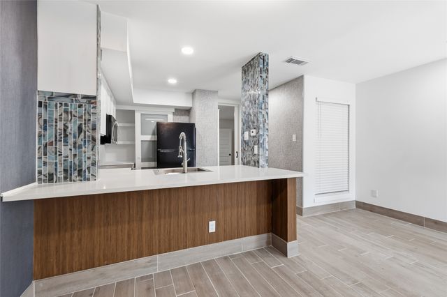 9815 Walnut Street 114, Dallas, TX 75243