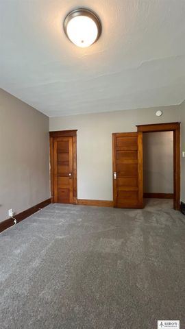 2110 C Street, Lincoln, NE 68502