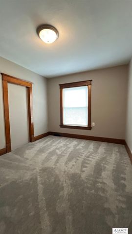 2110 C Street, Lincoln, NE 68502