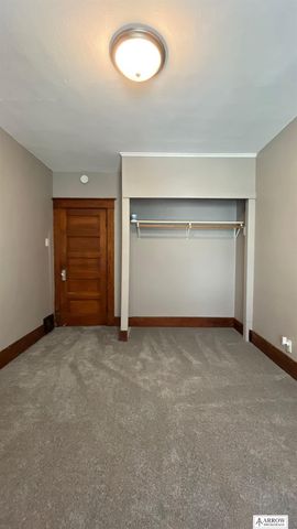 2110 C Street, Lincoln, NE 68502