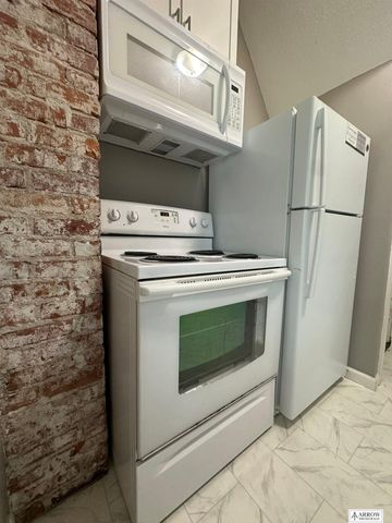 2110 C Street, Lincoln, NE 68502