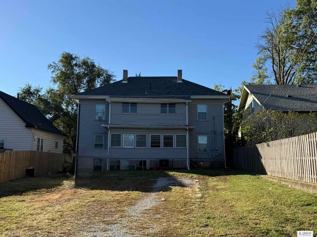 2110 C Street, Lincoln, NE 68502