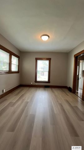 2110 C Street, Lincoln, NE 68502