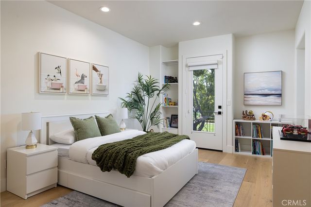 34 Montgomery, Newport Beach, CA 92660