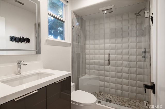 34 Montgomery, Newport Beach, CA 92660