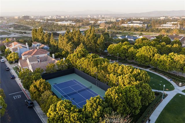 34 Montgomery, Newport Beach, CA 92660